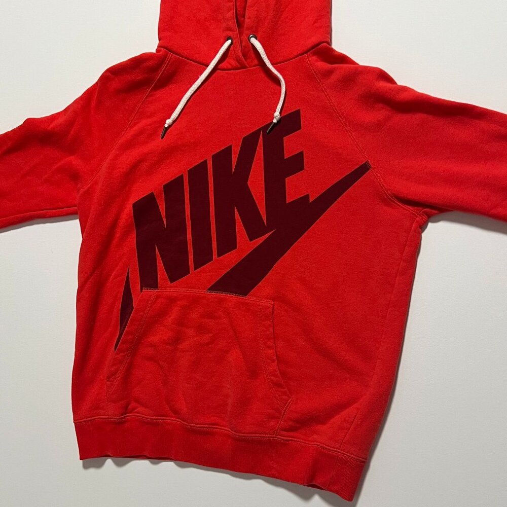 Nike Hoodie Swoosh Logo Pullover Sweatshirt Red Large Print Women's size Medium
